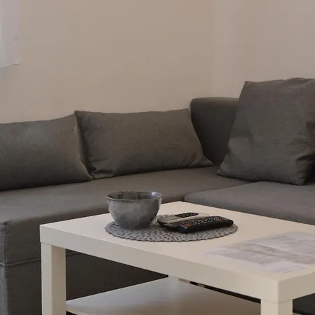 Lea Apartment *