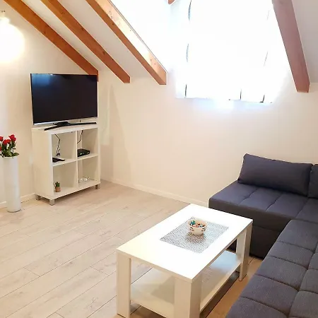 Lea Apartment Hvar Town