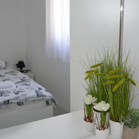 Διαμέρισμα Lea Χβαρ